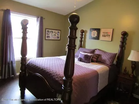 712 W Windward Way, Perry, MI 48872 photo 16