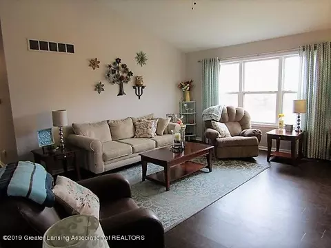 712 W Windward Way, Perry, MI 48872 photo 11