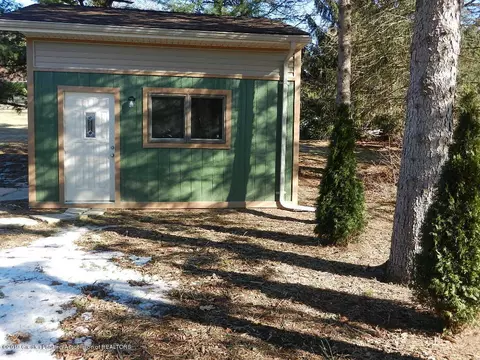 6820 Lansdown, Dimondale, MI 48821 photo 10