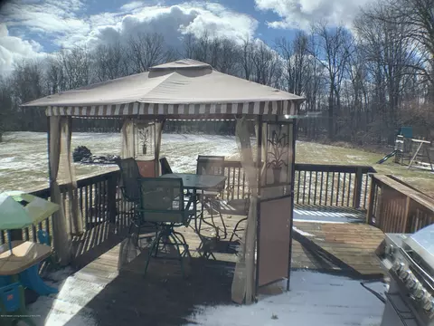 6719 Winegar Rd, Perry, MI 48872 photo 4