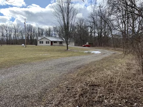 6719 Winegar Rd, Perry, MI 48872 photo 2