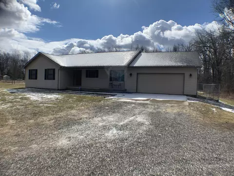 6719 Winegar Rd, Perry, MI 48872 photo 1