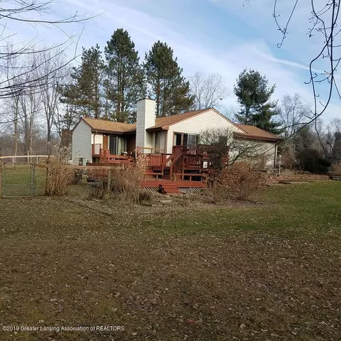 5553 Ebright, Williamston, MI 48895 photo 1