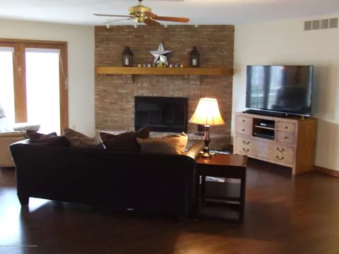 13255 White Pine Dr, Dewitt, MI 48820 photo 9