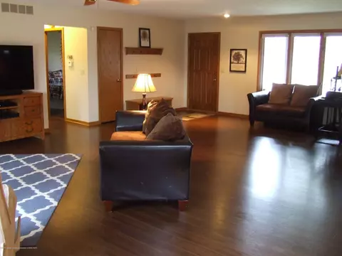 13255 White Pine Dr, Dewitt, MI 48820 photo 10