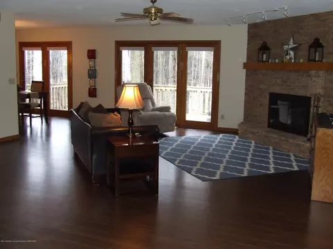 13255 White Pine Dr, Dewitt, MI 48820 photo 8