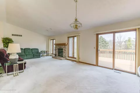 1700 Killarney Dr, Holt, MI 48842 photo 5