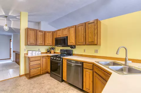 1700 Killarney Dr, Holt, MI 48842 photo 7