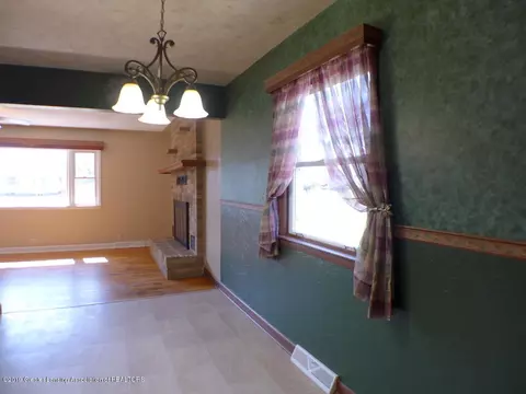 1371 Cloverleaf Rd, Lansing, MI 48906 photo 9