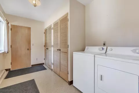 1459 E Webb Rd, Dewitt, MI 48820 photo 18