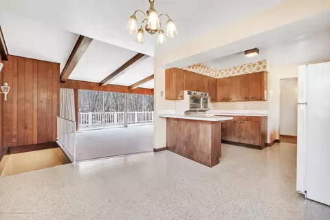1459 E Webb Rd, Dewitt, MI 48820 photo 9