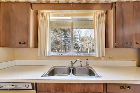 1459 E Webb Rd, Dewitt, MI 48820 photo 13