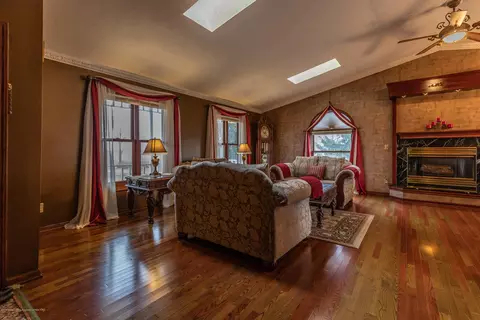 11874 W Cutler Rd, Eagle, MI 48822 photo 4