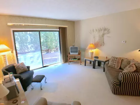 2118 Blue Lac Dr, Haslett, MI 48840 photo 3