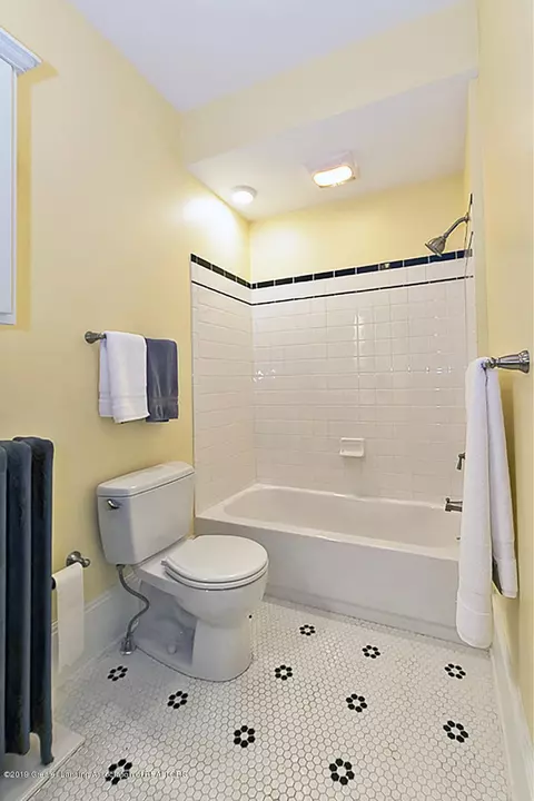 122 Elm St, Mason, MI 48854 photo 14