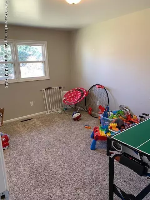 599 Devon Dr, Eaton Rapids, MI 48827 photo 13