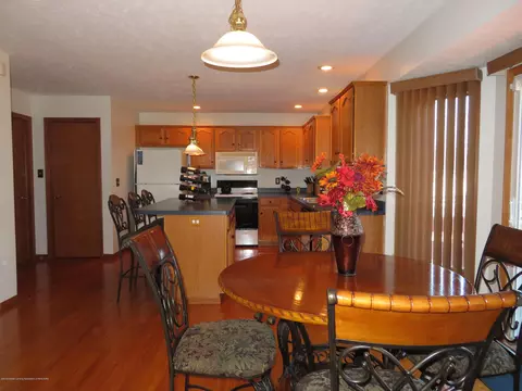 1149 River Oaks Dr, Dewitt, MI 48820 photo 9