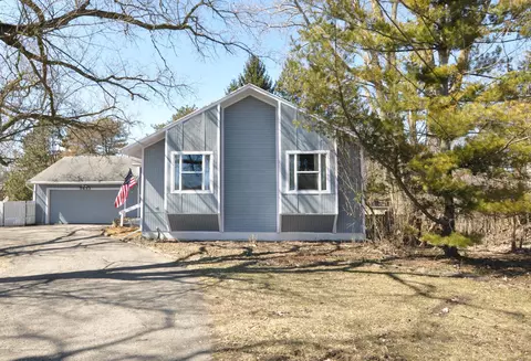 5433 Marsh Rd, Haslett, MI 48840 photo 1