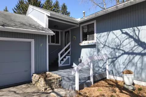 5433 Marsh Rd, Haslett, MI 48840 photo 3