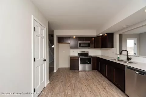 8512 E State Rd, Haslett, MI 48840 photo 5