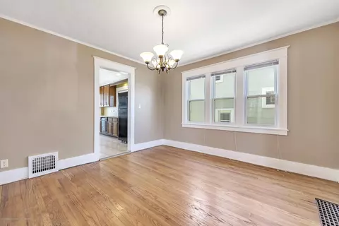 1009 Britten Ave, Lansing, MI 48910 photo 6