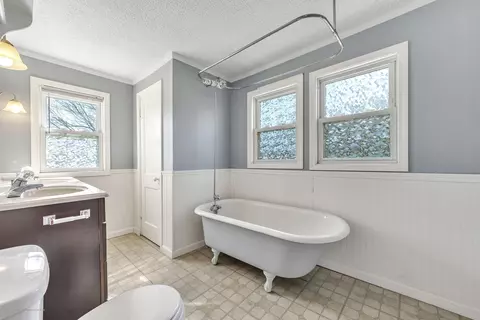 1009 Britten Ave, Lansing, MI 48910 photo 20