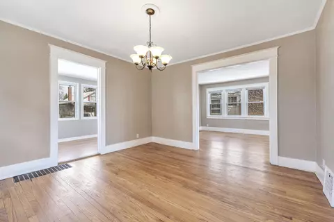1009 Britten Ave, Lansing, MI 48910 photo 7
