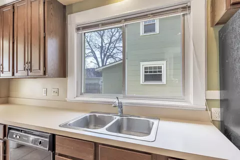 1009 Britten Ave, Lansing, MI 48910 photo 12