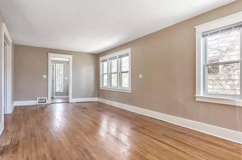 1009 Britten Ave, Lansing, MI 48910 photo 10