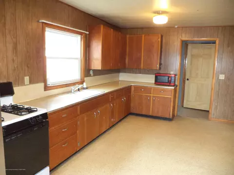4861 E Parks Rd, Saint Johns, MI 48879 photo 9