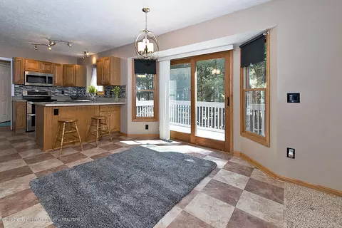 12615 Red Pine Ln, Perry, MI 48872 photo 9