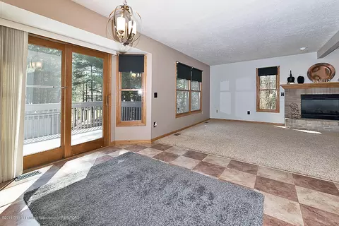 12615 Red Pine Ln, Perry, MI 48872 photo 10