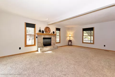 12615 Red Pine Ln, Perry, MI 48872 photo 6