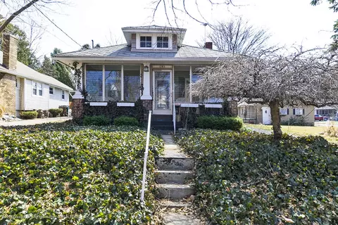 608 E Willard Ave, Lansing, MI 48910 photo 1