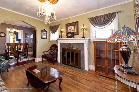608 E Willard Ave, Lansing, MI 48910 photo 5