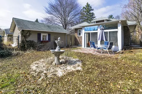 608 E Willard Ave, Lansing, MI 48910 photo 24