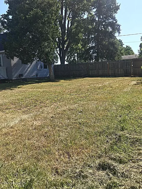 16760 N Cedar St, Lansing, MI 48906 photo 2