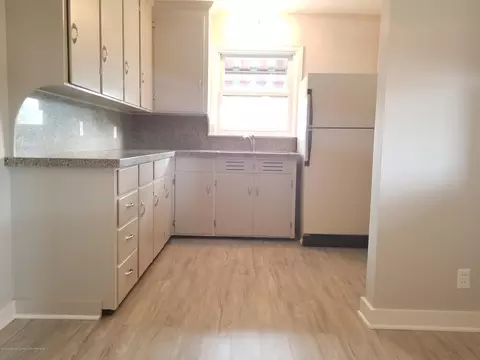 1114 Turner St, Dewitt, MI 48820 photo 5