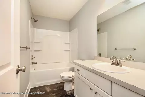 3770 Danbridge Dr, Lansing, MI 48906 photo 19