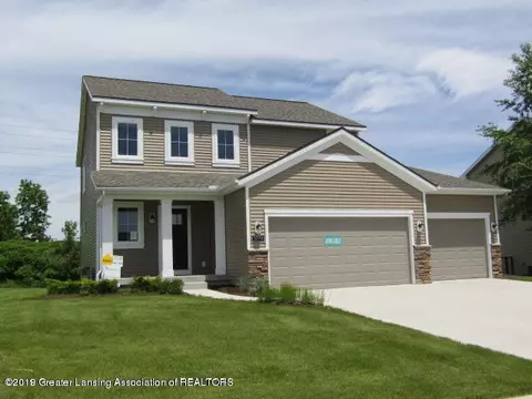 3770 Danbridge Dr, Lansing, MI 48906 photo 3