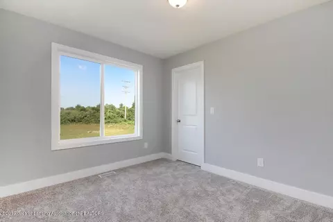 3770 Danbridge Dr, Lansing, MI 48906 photo 22