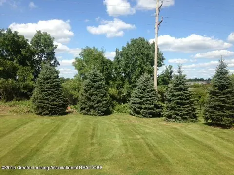 3770 Danbridge Dr, Lansing, MI 48906 photo 35