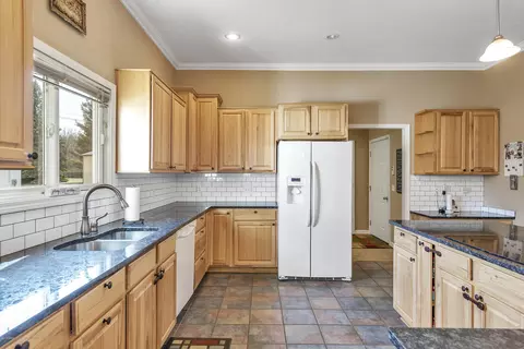 2151 W Cutler Rd, Dewitt, MI 48820 photo 11