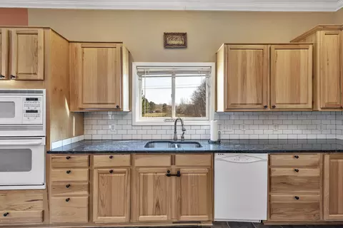 2151 W Cutler Rd, Dewitt, MI 48820 photo 10