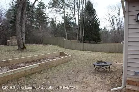 1957 Wilder St, Haslett, MI 48840 photo 3