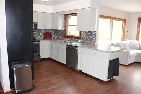 1957 Wilder St, Haslett, MI 48840 photo 9