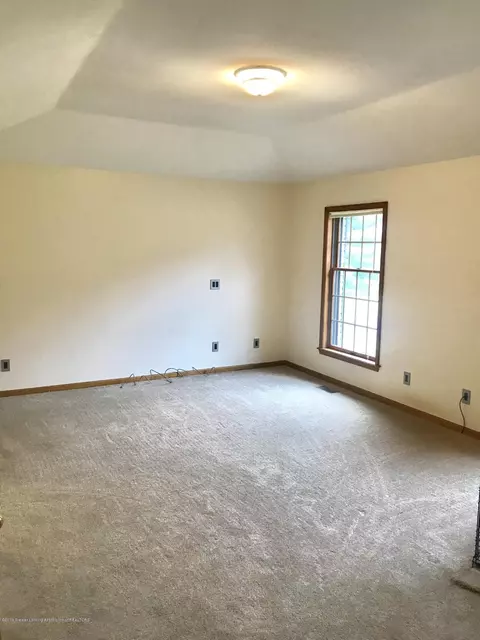 512 E Main St, Dewitt, MI 48820 photo 12