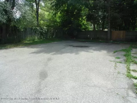 1894 Phillips Ave, Holt, MI 48842 photo 8