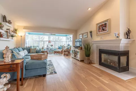 15053 Classic Dr, Bath, MI 48808 photo 10
