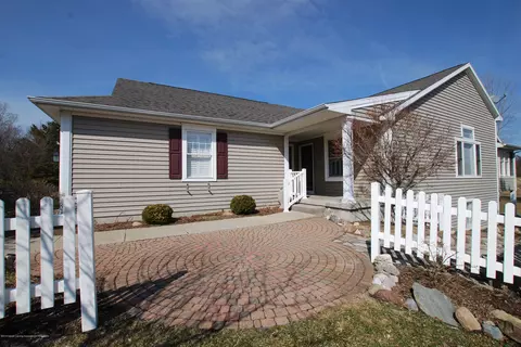 15053 Classic Dr, Bath, MI 48808 photo 31